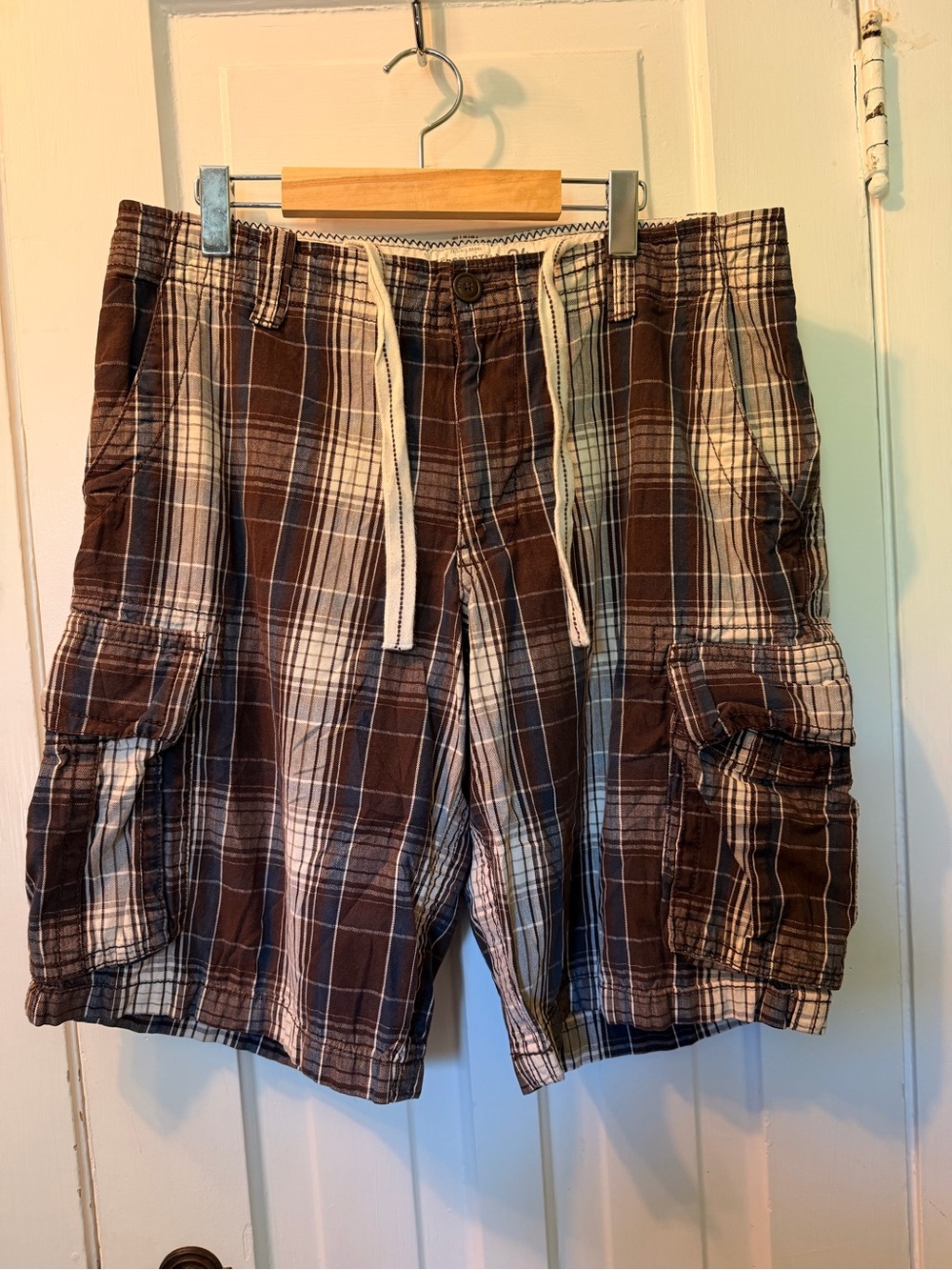 Y2K Aeropostale Brown Plaid Cargo Shorts